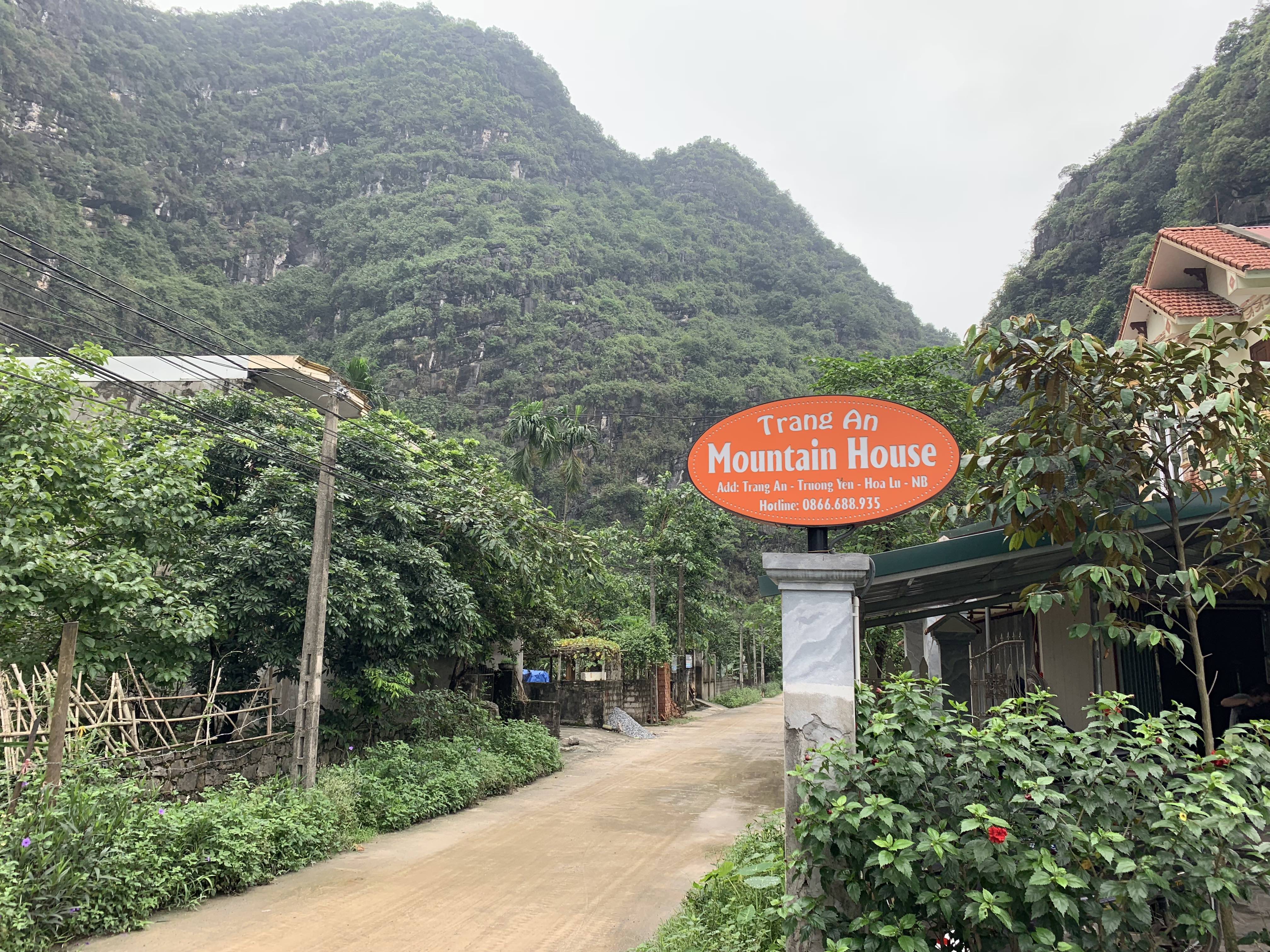 trang an mountain house